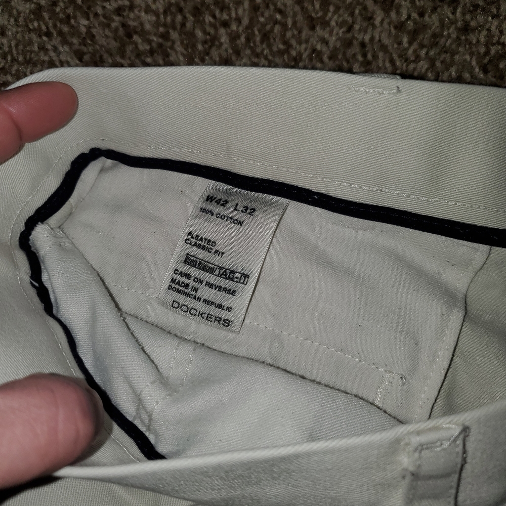Mens khaki dockers